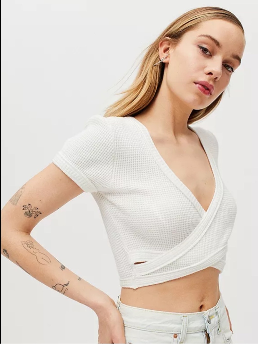 Urban‎ Outfitters White Cream Waffle Knit Top Size Large